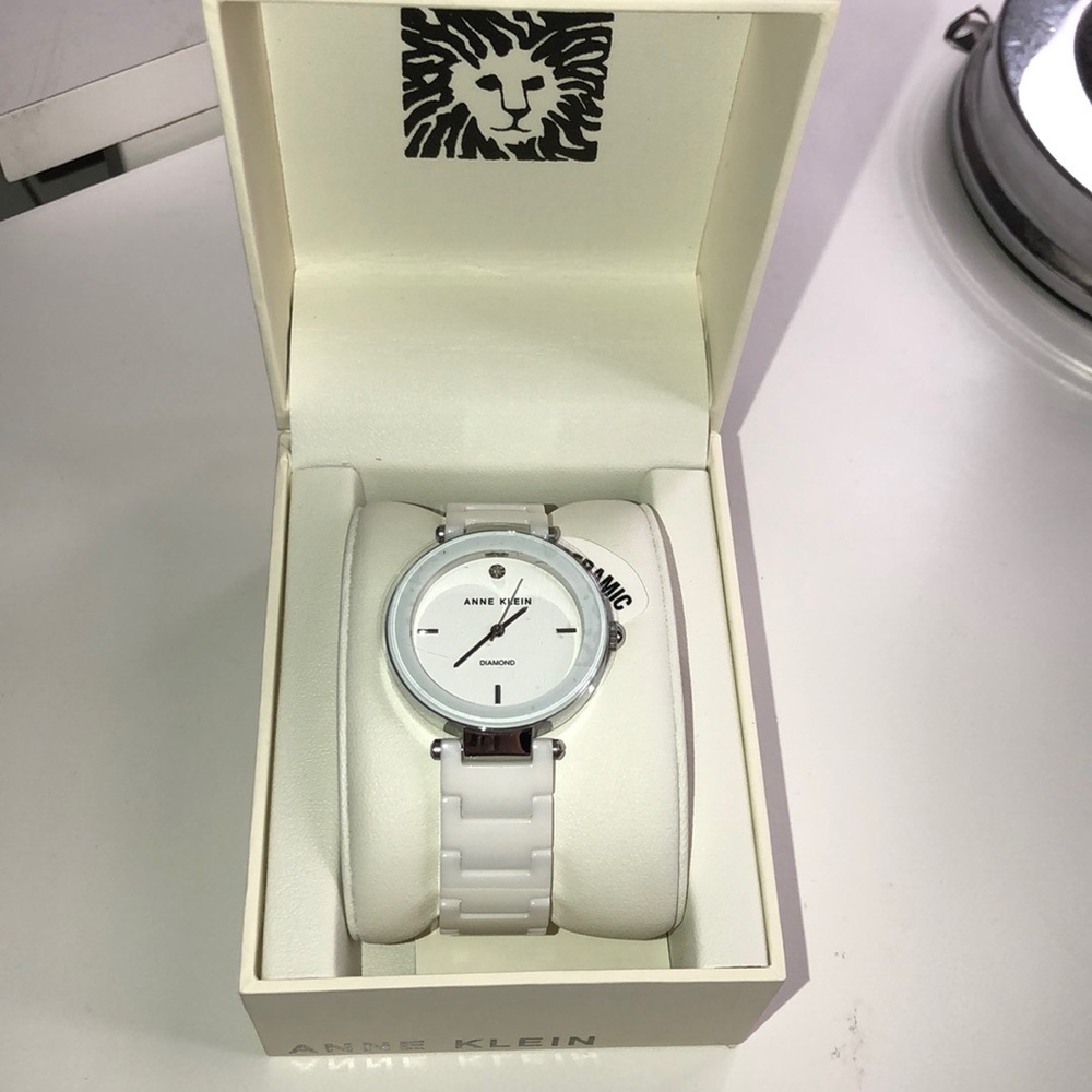 Brand NEW ✨Anne Klein watch
